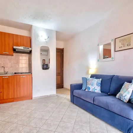 아파트호텔 Isa-residence In Just 100 Mt From The Sea 3*