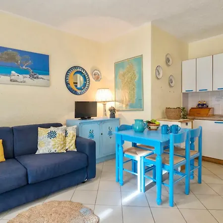 Aparthotel Isa-residence In Just 100 Mt From The Sea 3*