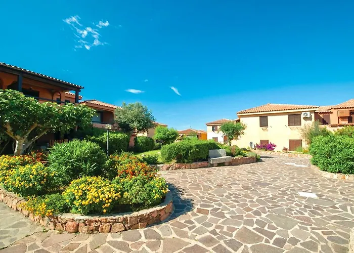 Апарт-отель Isa-residence In Just 100 Mt From The Sea 3*